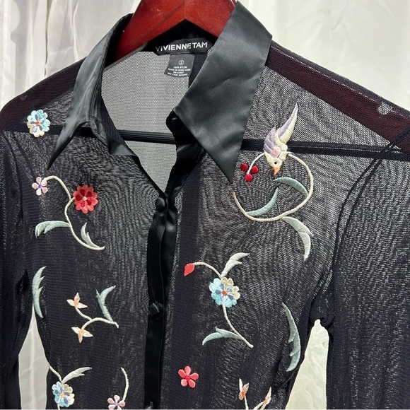 Vivienne Tam vintage bulk embroidered rare blouse button up 2 XS/small stretches - Picture 3 of 7